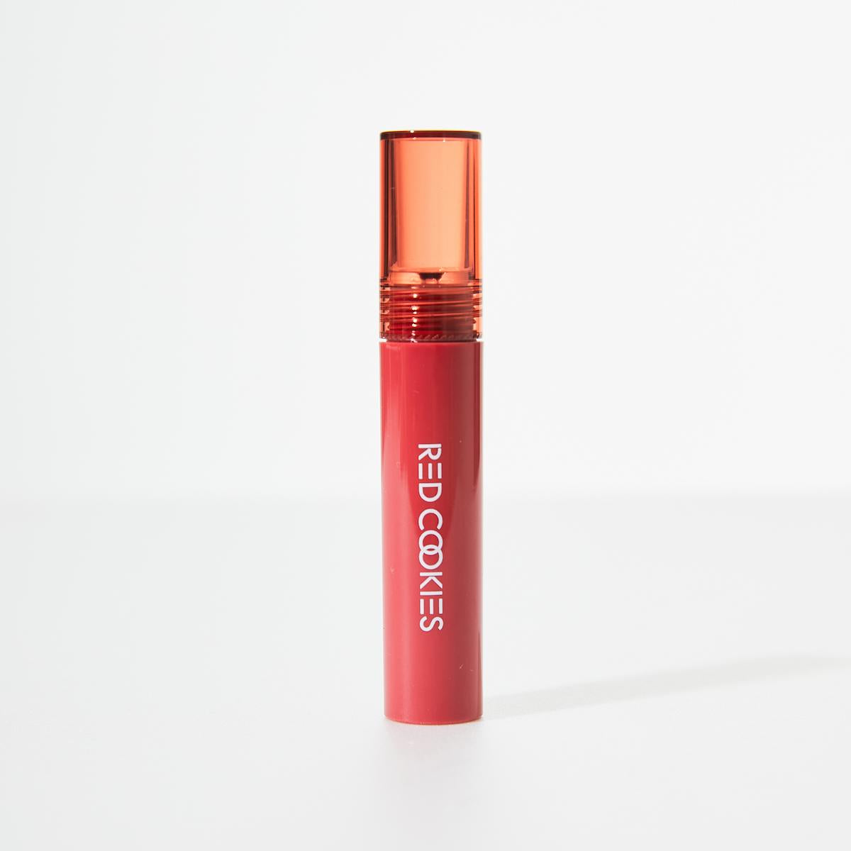 RedCookies Glow Water Wrap Tint 4.5g — model lip close-up with dewy gloss texture