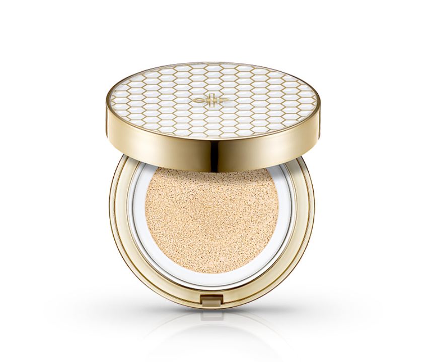 Cnp Laboratory Propolis Ampoule In Radiant Cushion 15g in No.21 — gold compact case closed on light background