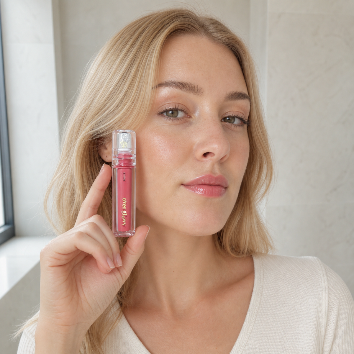[Etudehouse] Over Glowy Gloss 3g - Taro Berry - Nordic person lifestyle PDP image