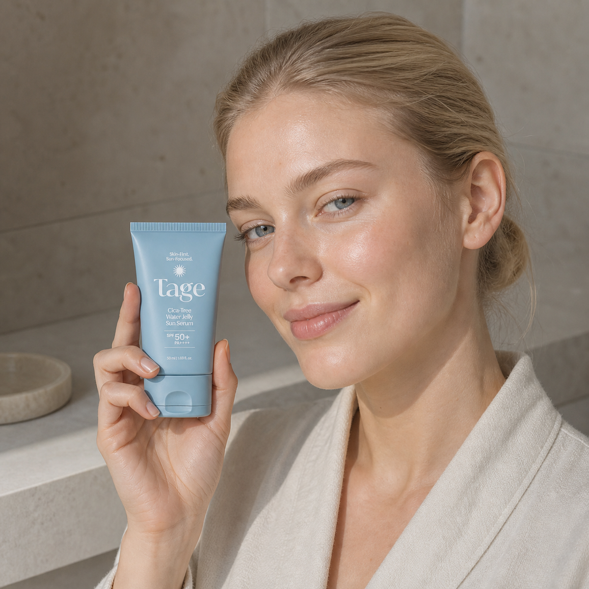 [Tage] Cica-Tree Water Jelly Sun Serum 50ml - Nordic person lifestyle PDP image