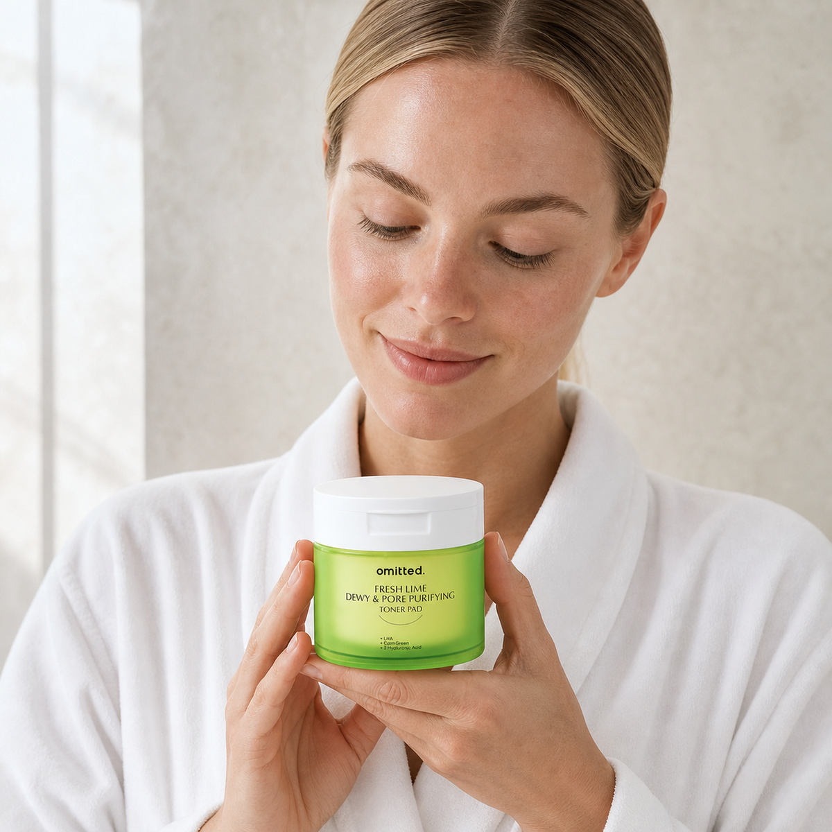 [Omitted] Fresh Lime Dewy & Pore Purifying Toner Pad 70ea(160ml) - Nordic person lifestyle PDP image
