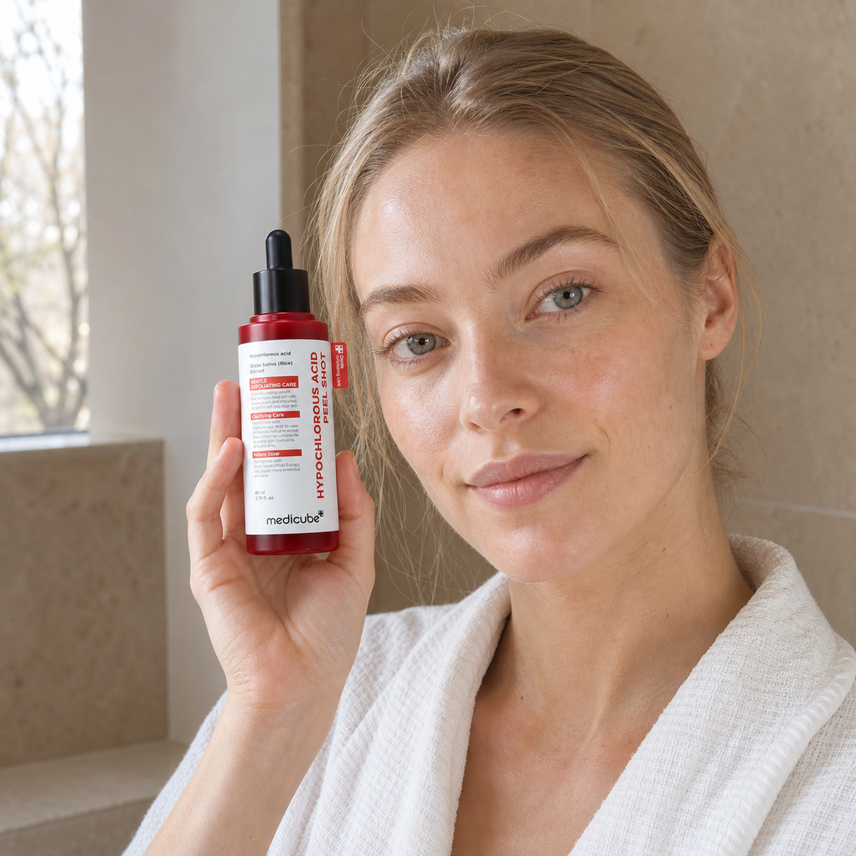 [Medicube] Hypochlorous Acid Peel Shot 80ml - Nordic person lifestyle PDP image