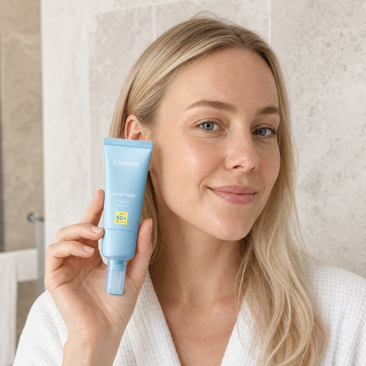 [Laneige] Water Bank UV Barrier sunscreen SPF50+ PA++++ 50ml - Nordic person lifestyle PDP image