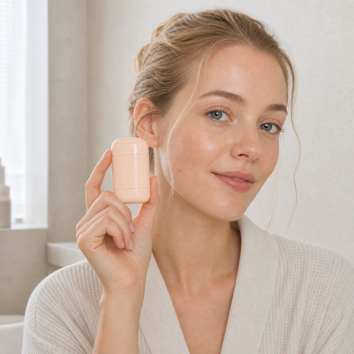 [Banilaco] Romantic Blush Lip & Cheek 3.7g - Baby Bean - Nordic person lifestyle PDP image