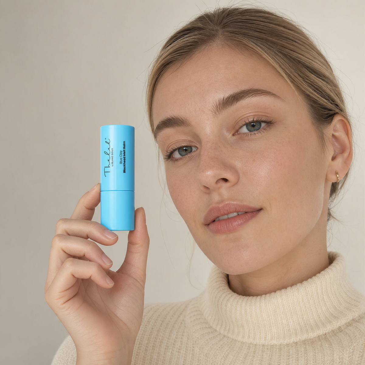 [THE LAB By BLANC DOUX] BlueClay Blackhead Melting Balm 17g - Nordic person lifestyle PDP image