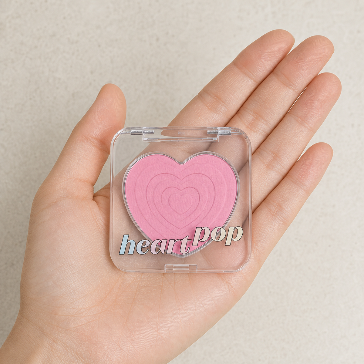[Etudehouse] Sarr Sweeties Heart Pop Blusher 4g - Cool Punch Ade - Hand scale moment PDP image