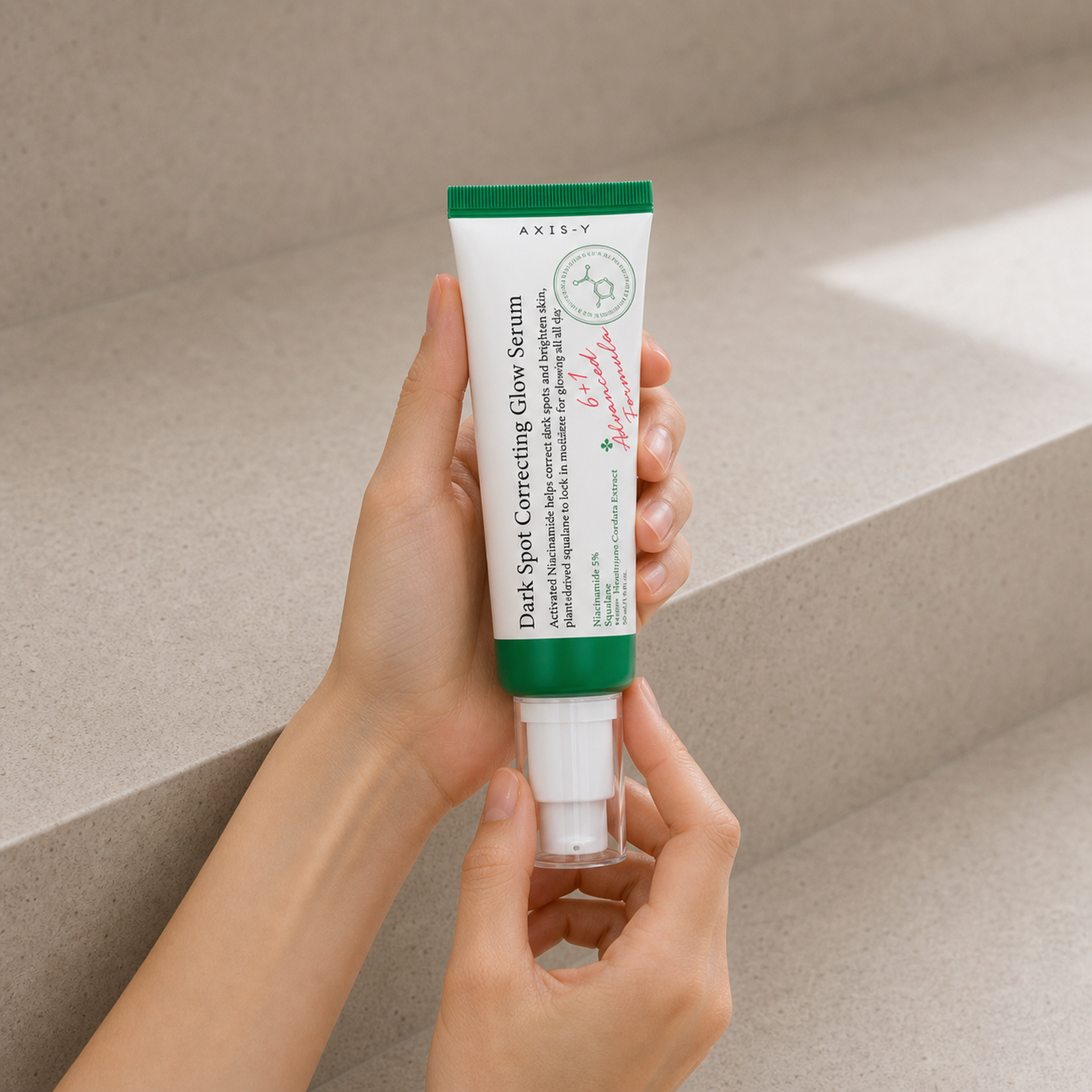 AXIS-Y Dark Spot Correcting Glow Serum Corrects & Brightens 50ml - Hand scale moment PDP image