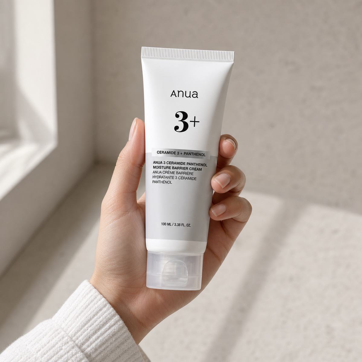 [Anua] 3 Ceramide Panthenol Moisture Barrier Cream 100ml - Hand scale moment PDP image