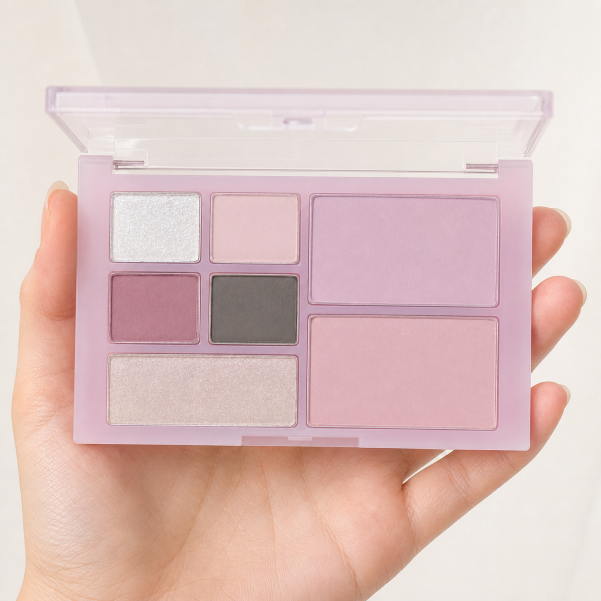 [Etudehouse ]Play Multi Eyes  6.8g - Cool Inner Peace - Hand scale moment PDP image