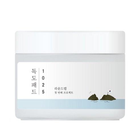 ROUNDLAB 1025 Dokdo Pad 70EA — round tub of double-sided cotton pads with blue Dokdo label