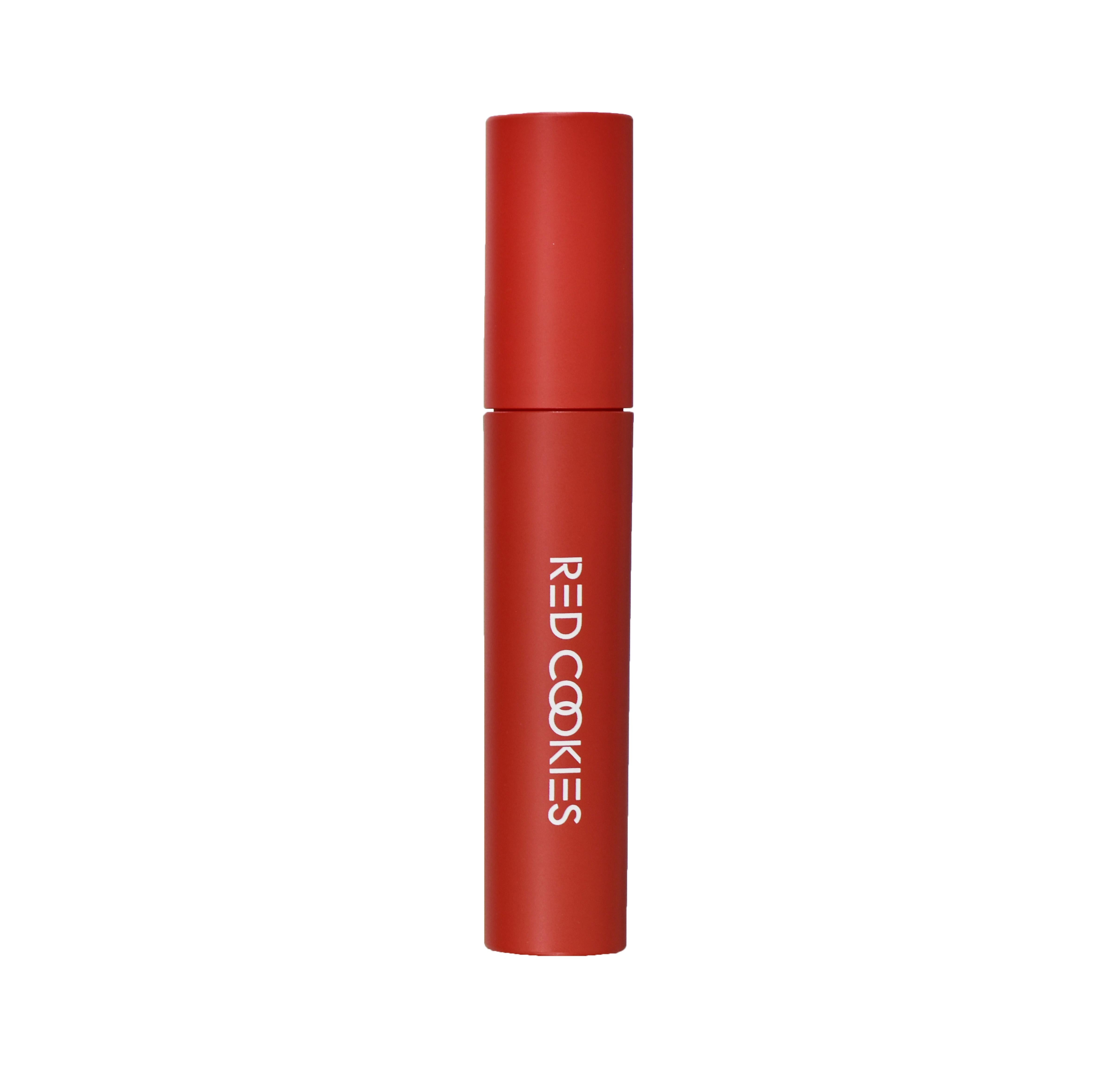 RedCookies Water Dew Velvet Tint 5g — model wearing rosy shade with velvet lip finish