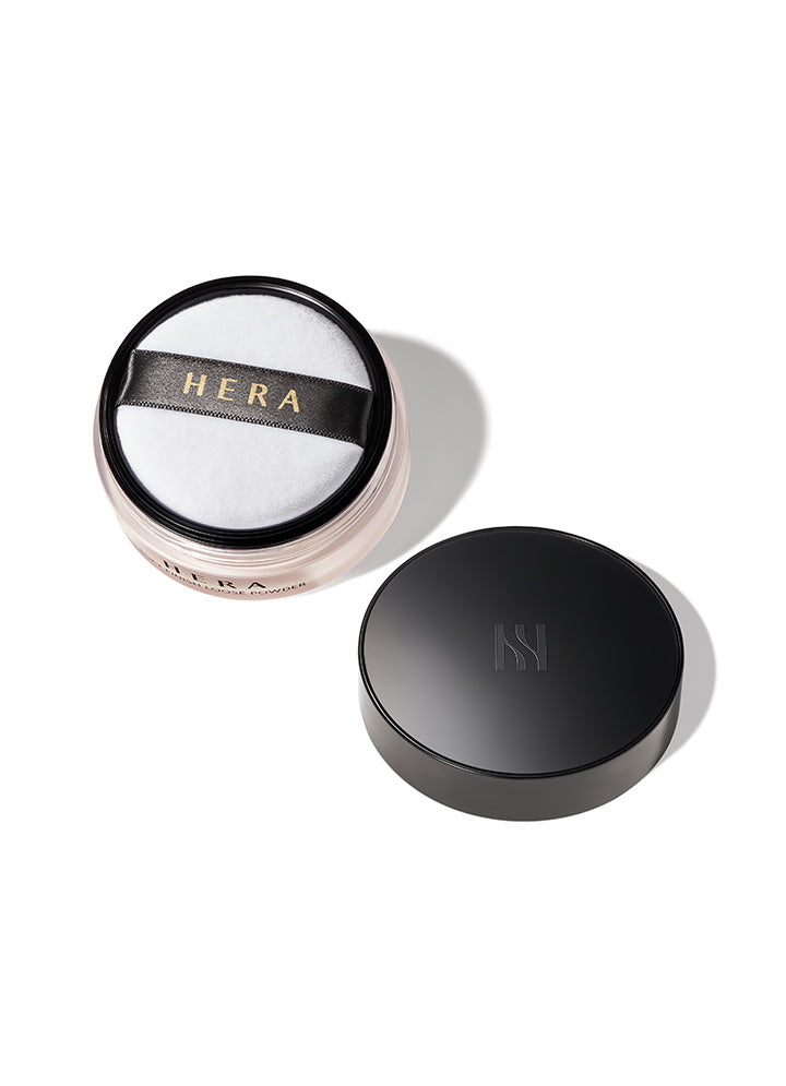 Hera Soft Finish Loose Powder 15g — compact case with mesh filter and puff applicator