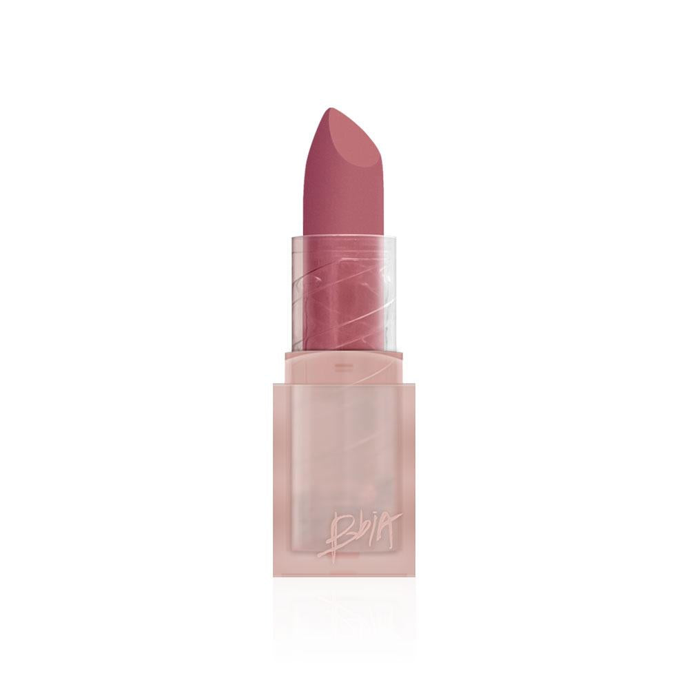 BBIA Last Powder Lipstick Tea Series — lip swatch of Earl Grey shade on model